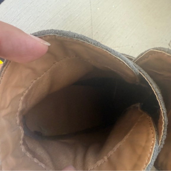 Venus Grey Wood Heels Boot, Size 8! NWOT! - Picture 9 of 9